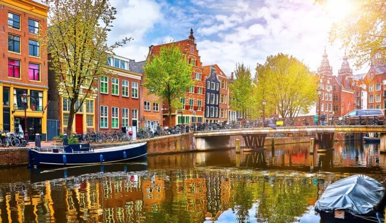 Where to Stay in Amsterdam: The Best Neighborhoods for Your Visit